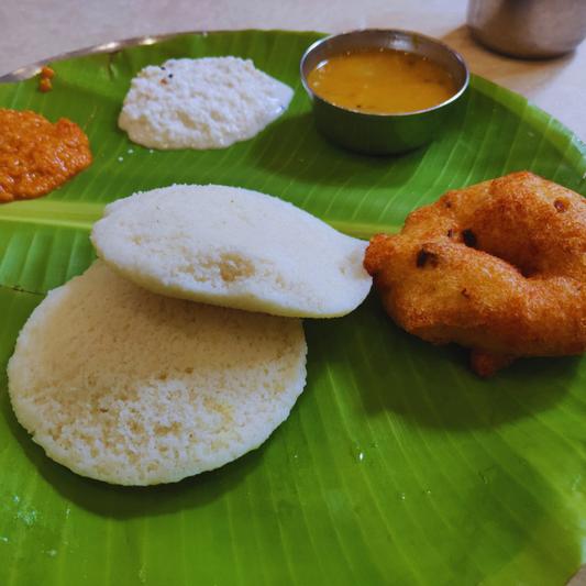 Idly (2) Vadai (1)